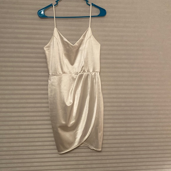Lulus Dresses & Skirts - Lulus size small white dress